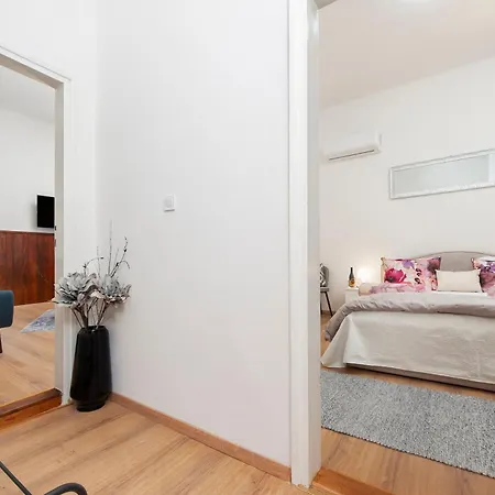 Apartment Rubi Rovinj Exterior photo